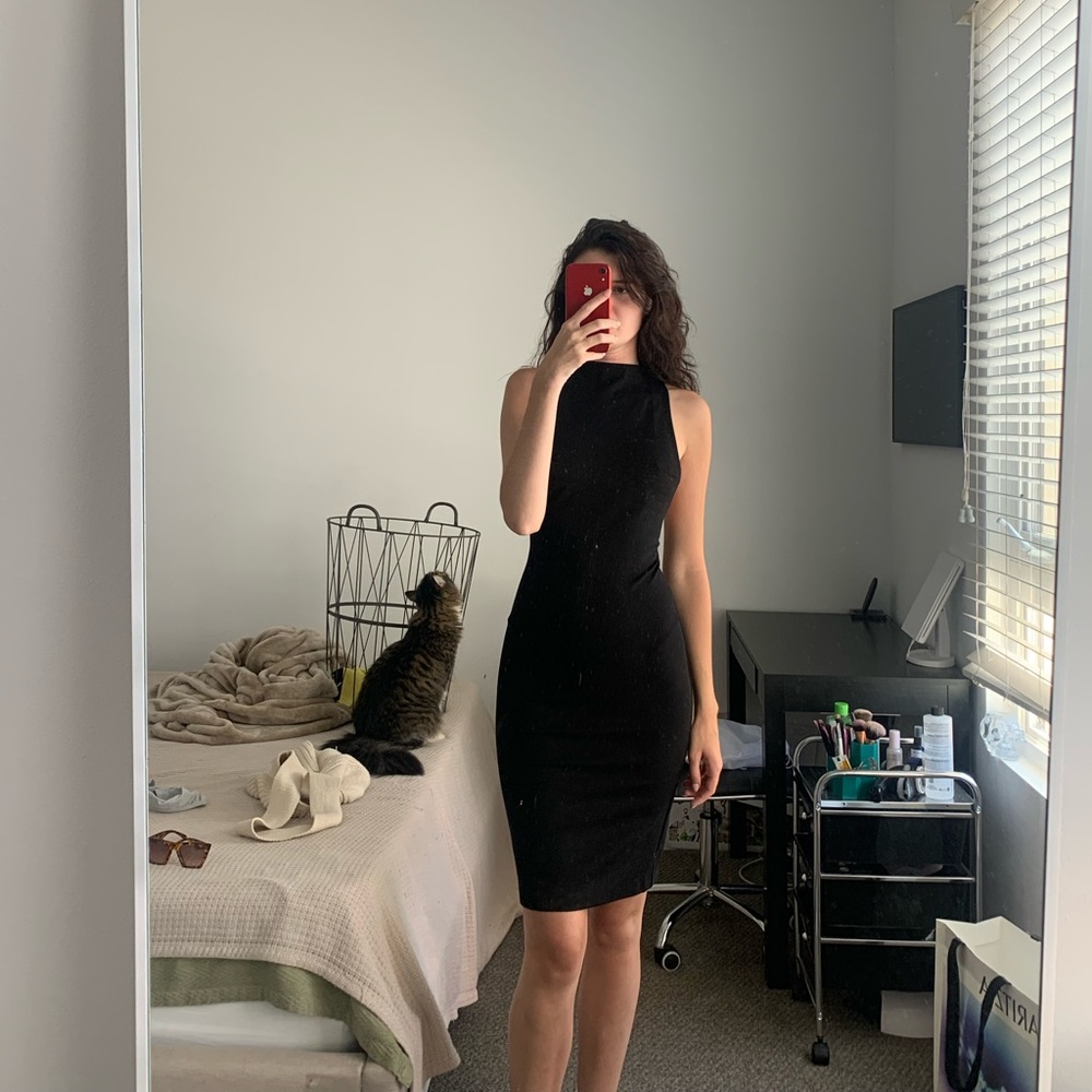 V cut back bodycon midi dress